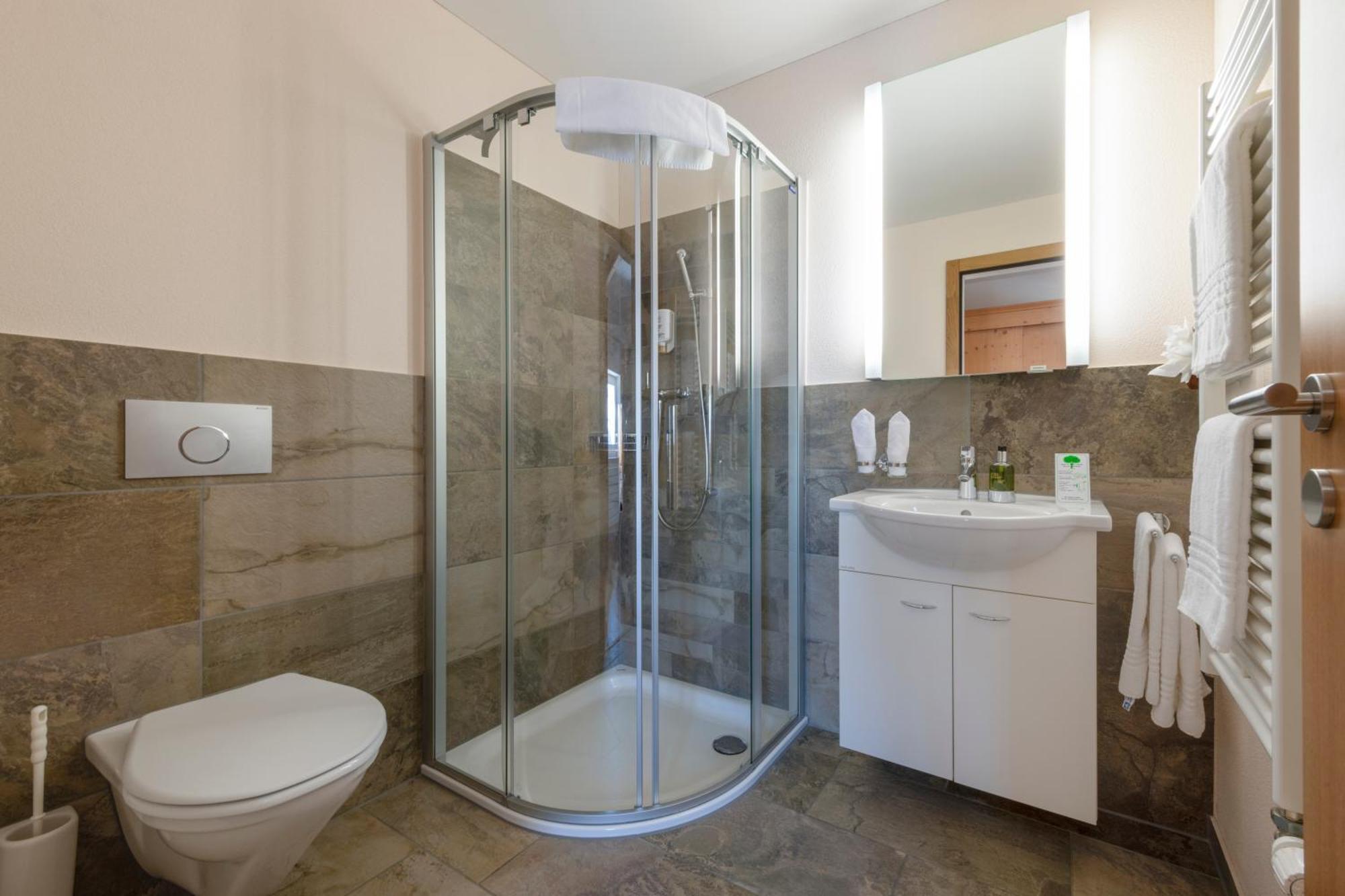 אנגלברג Berghotel Truebsee - Accessible Only By Cable Car מראה חיצוני תמונה